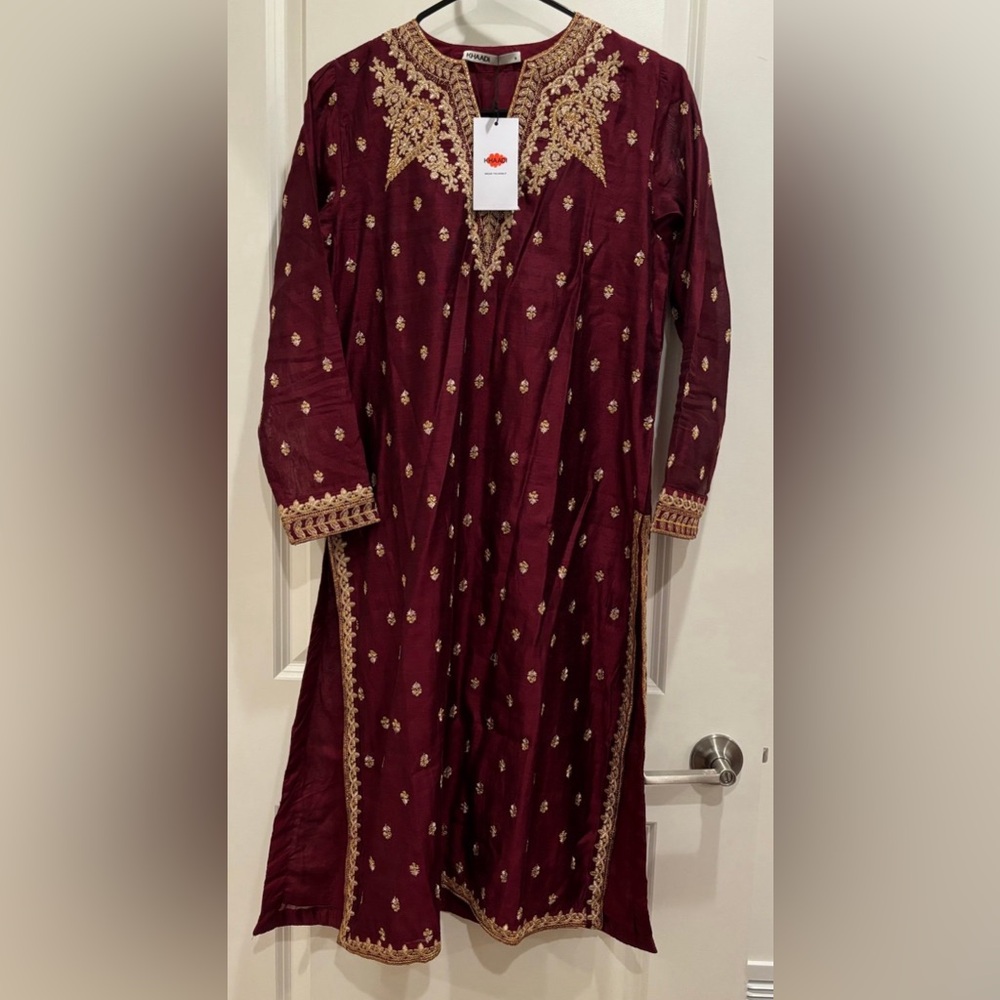 Khaadi 2pc dress dupatta is not include